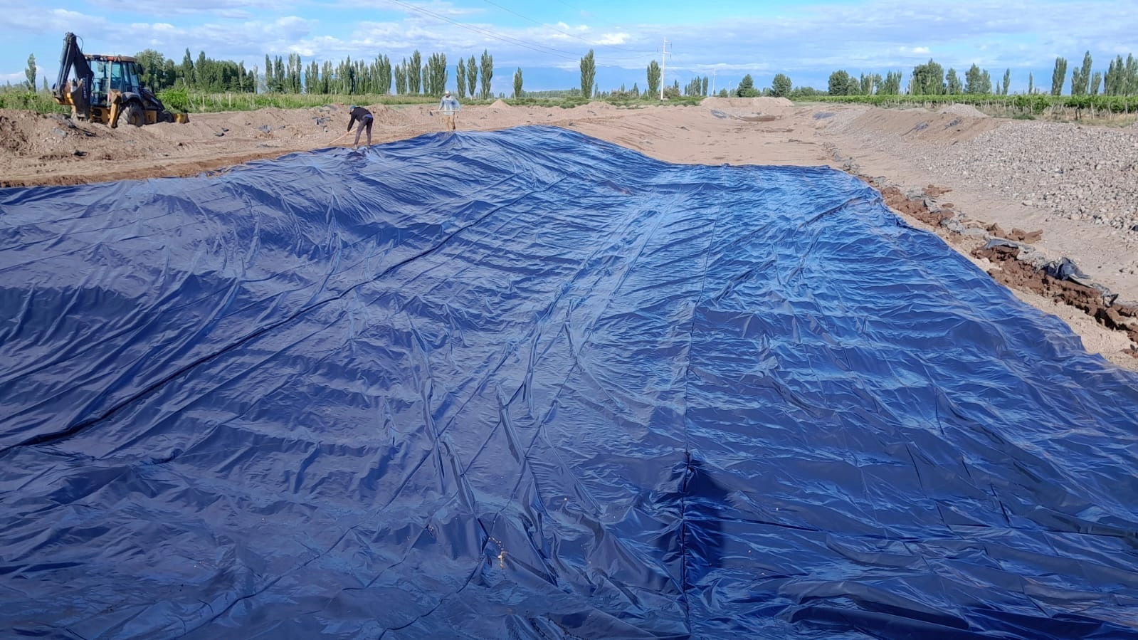 Impermeabilización con Geomembrana PEAD en Mendoza